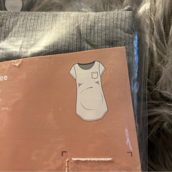 Destination Maternity‎ Core Tee Women Size Small Short Sleeve One Pocket T-Shirt - Picture 6 of 6